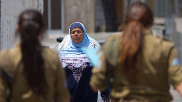 Female Israeli Soldiers Racy Photos 110