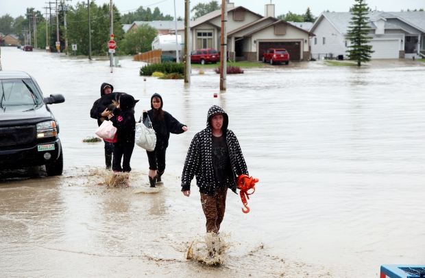 Flooding causes evacuations of Alberta communities