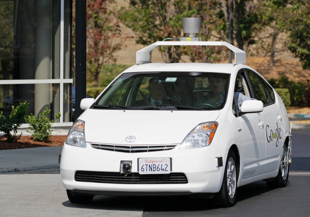 Drivers look to tech firms for self-driving cars