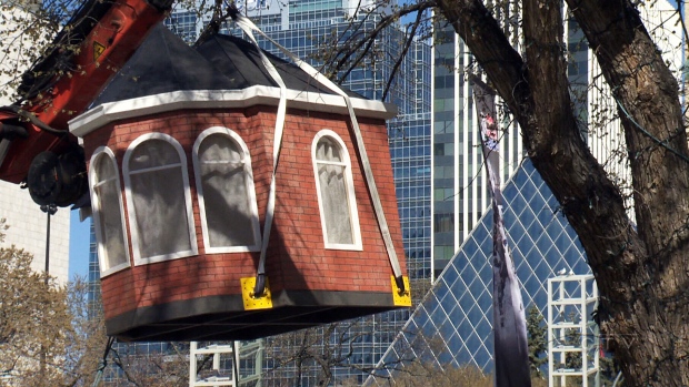 Artists mount Edmonton-style treehouses