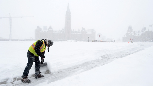 Major winter storm hits Ottawa