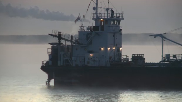 Tugs finally free tanker stranded in Cape Breton, N.S., for a week