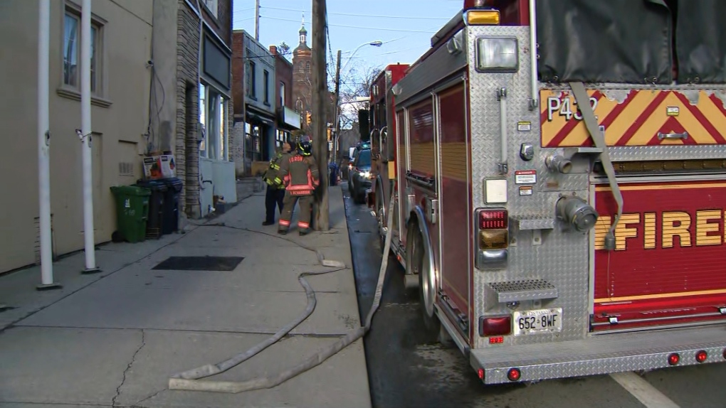 Man pulled from house fire in Toronto's Junction Triangle dies in hospital
