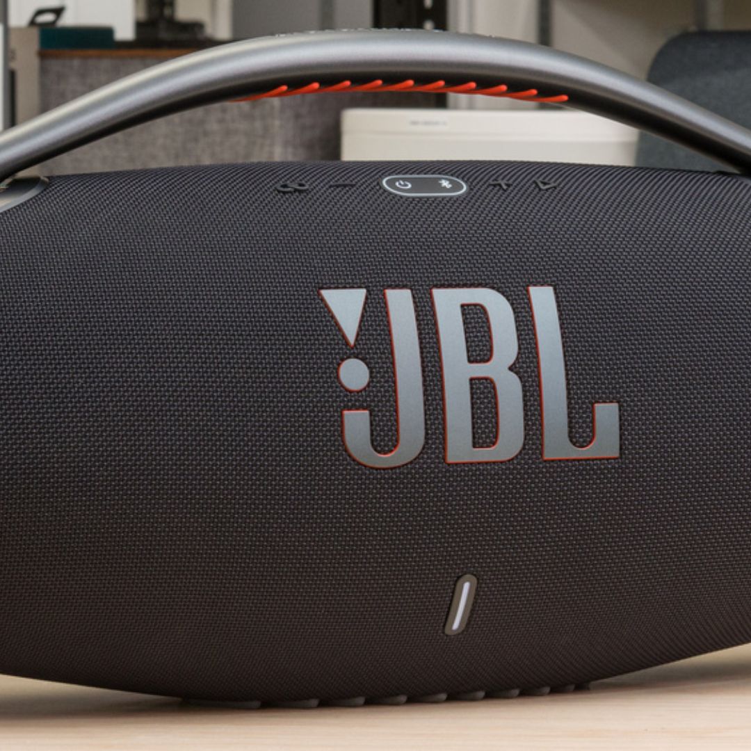 JBL's Boombox 2 Brings Massive Sound, All Day Long - JBL (news)