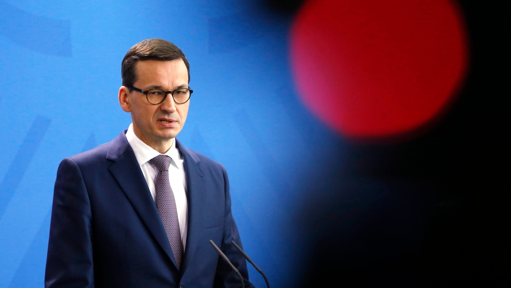 Czołowy polski bankier sfilmował politykę debaty na wakacjach