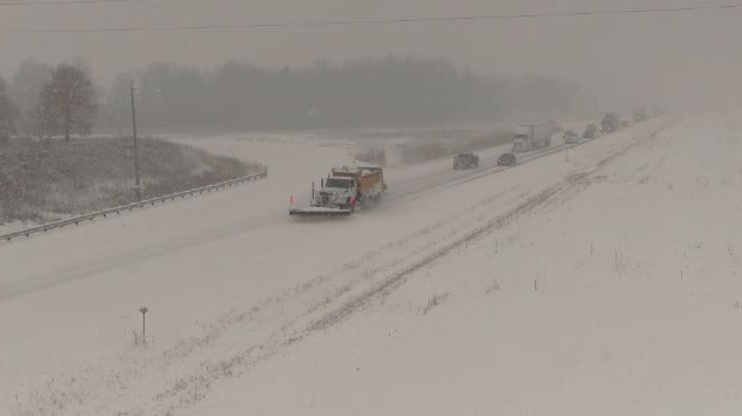 Portion of Highway 402 closed between London and Sarnia because of poor road conditions