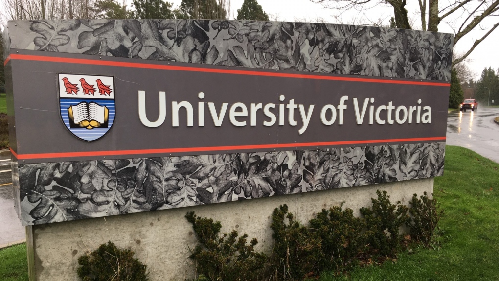 Surge in South Island COVID-19 cases linked to UVic parties, doctor says