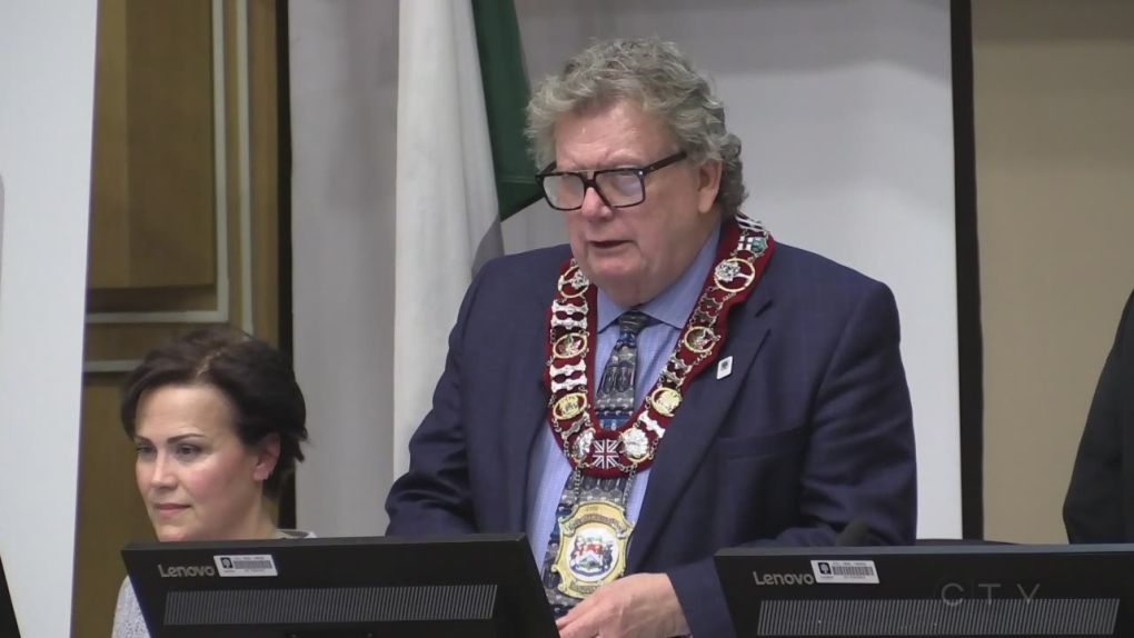 Mayoral chain of office stolen, London police investigating
