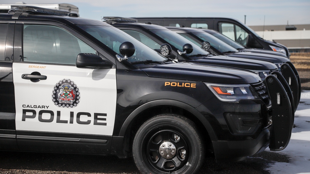 La policía de Calgary arrestó a un hombre acusado de abusar sexualmente de un adolescente
