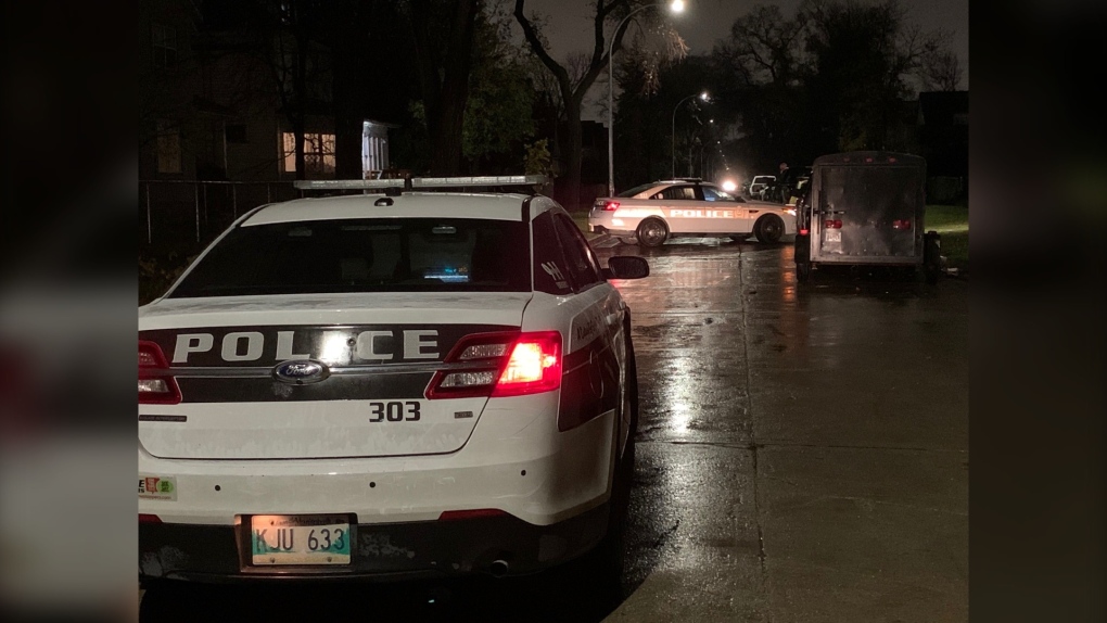 Shooting on Pritchard Avenue under investigation: Winnipeg police
