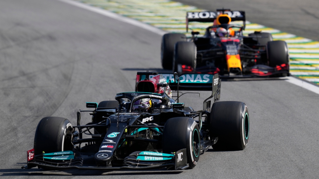 Grand Prix Brasil: Hamilton mengejutkan Verstappen untuk menang