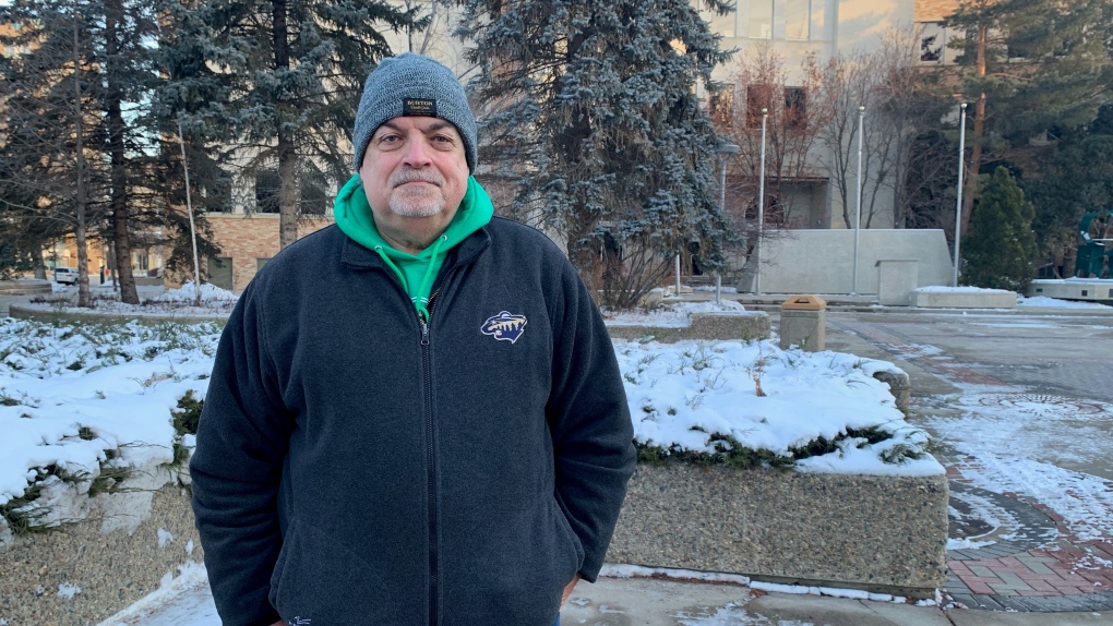 ‘Tidak mengira saya akan selamat’: Pria Saskatoon menyelesaikan tujuan berjalan di setiap jalan di kota