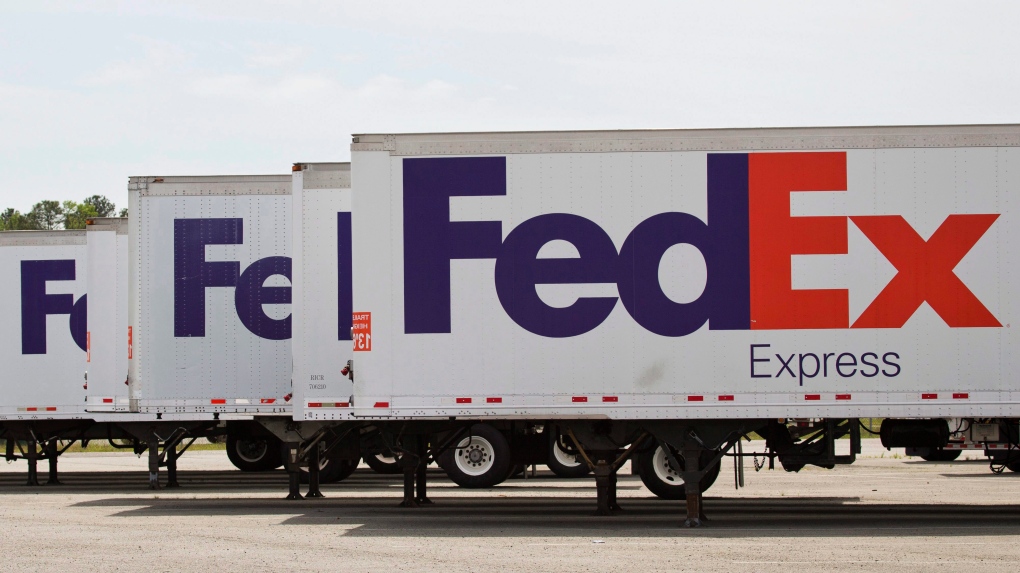 Pengemudi FedEx membuang paket di hutan: sheriff Alabama