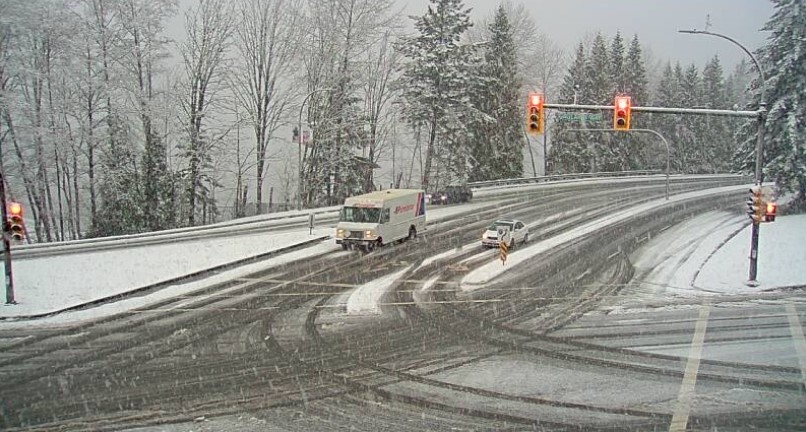 Lanes on Metro Vancouver bridge closed for snow removal, some buses detoured