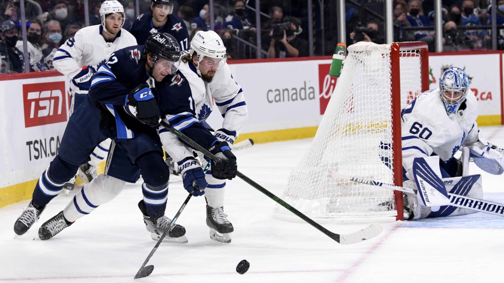Winnipeg Jets menggandakan Maple Leafs 6-3 dalam game NHL ke-1.000 Blake Wheeler