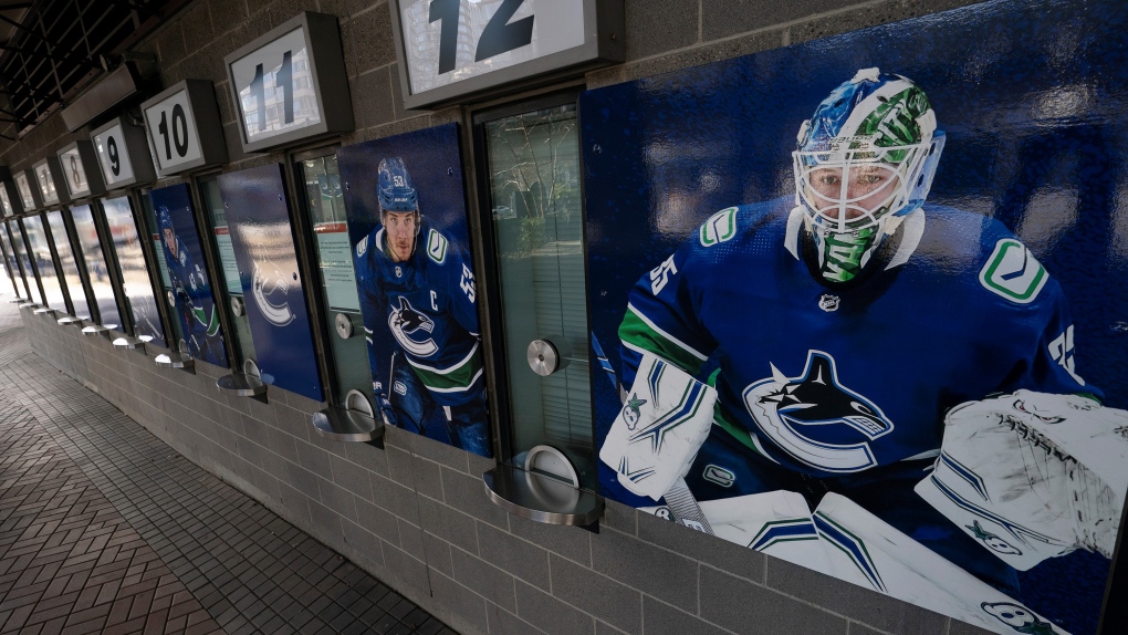 Canucks fan says misogyny a factor after man belittled her cheering at a game