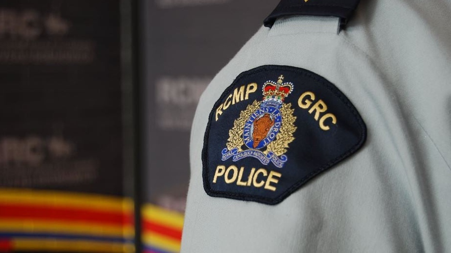 Panggilan 911 mengarah pada penangkapan, pelanggaran biaya mengemudi: NS RCMP