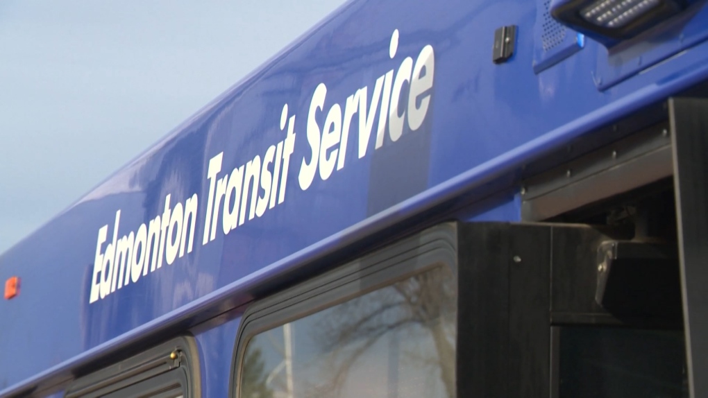 City of Edmonton menghentikan privatisasi 100 pekerjaan pembersihan bus