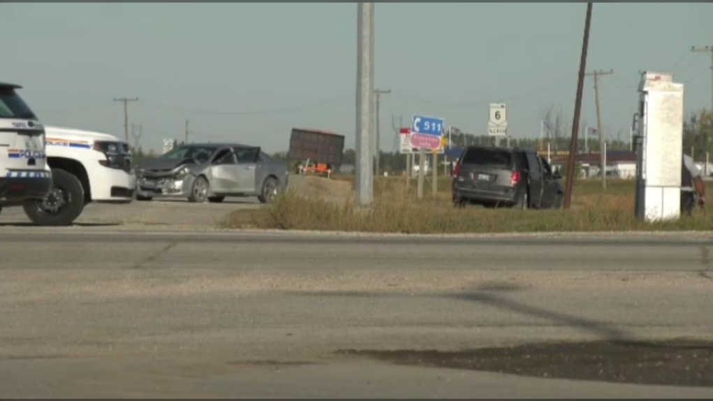 Woman armed with knife arrested after multi-car crash on Manitoba highway