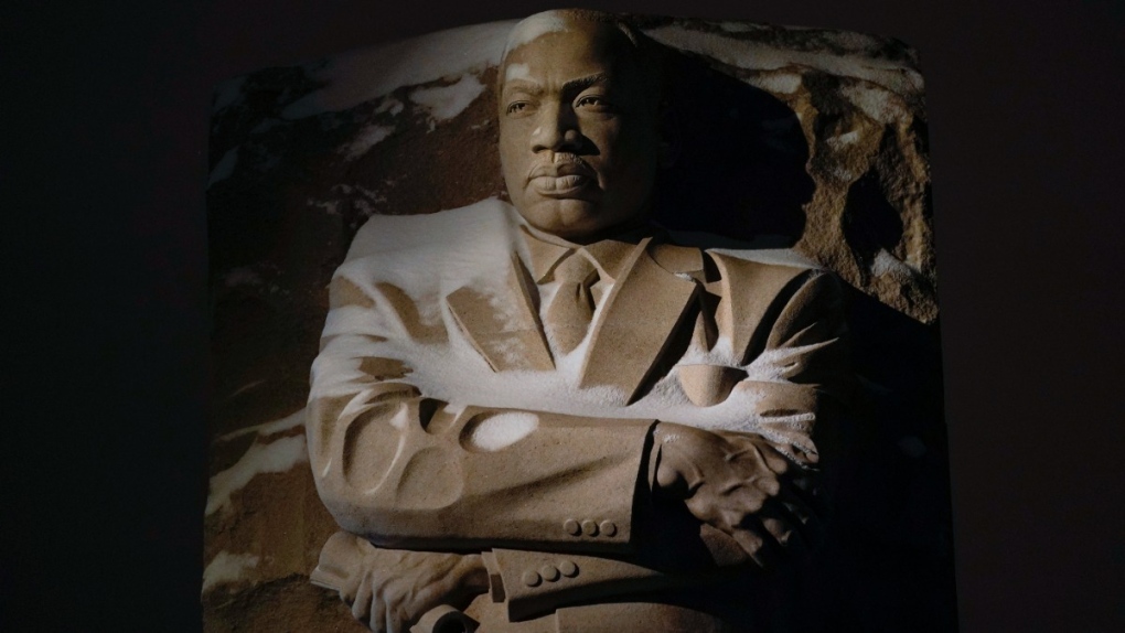 Pada Hari MLK, King meminta Senat untuk bertindak berdasarkan hak suara