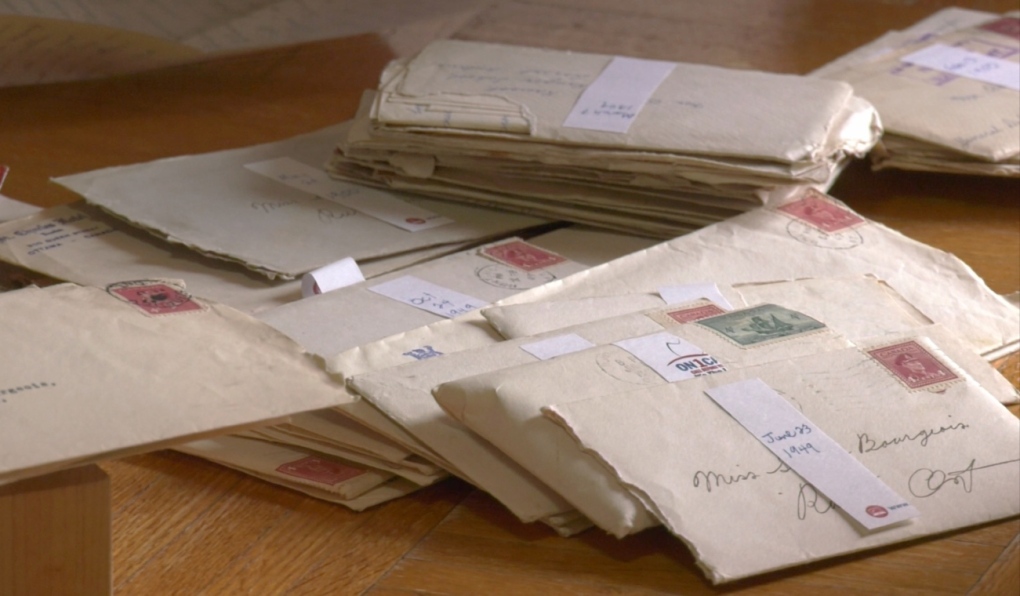 Gunung Utara  keluarga menemukan surat cinta masa perang yang telah hilang selama berminggu-minggu