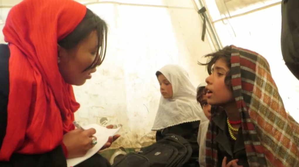 Activista de mujeres afganas niega admisión de refugiados a Canadá