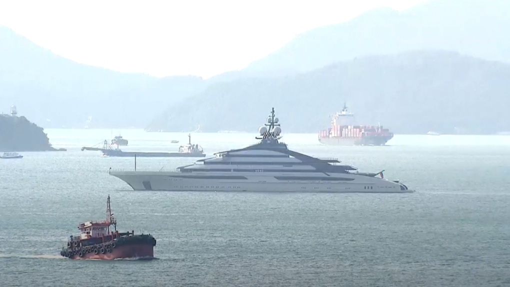 Un yacht lié à un magnat russe sanctionné quitte Hong Kong