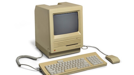 Komputer używany przez Steve’a Jobsa został sprzedany na aukcji za 300 000 $