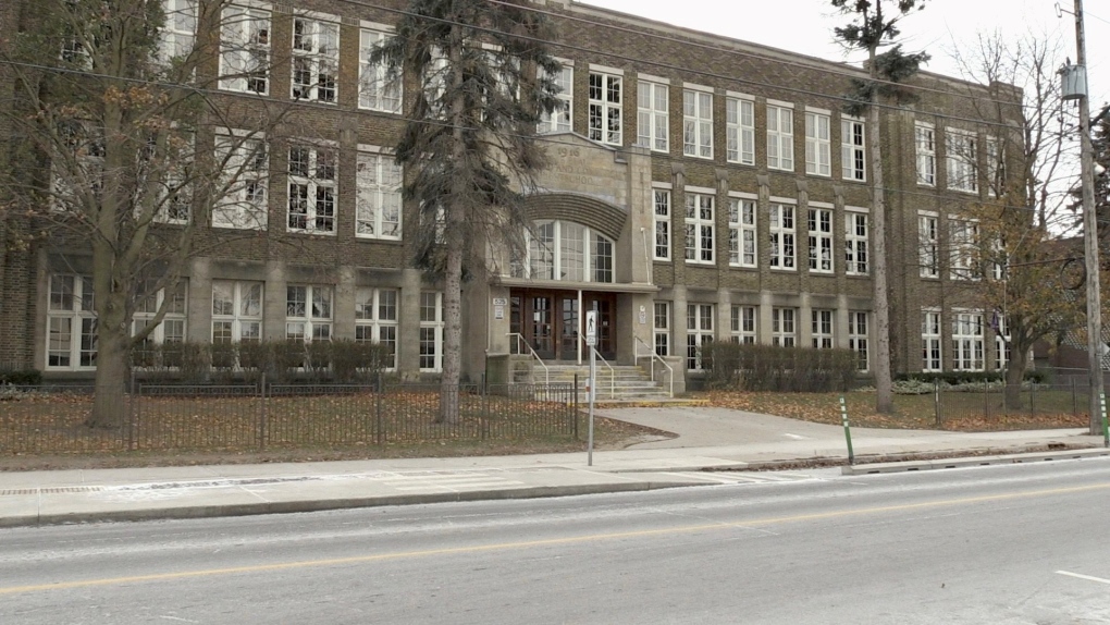 15-year-old girl charged following stabbing at downtown London, Ont. school