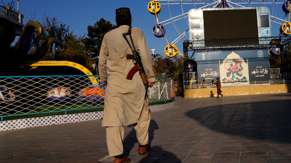 Talibowie krytykują 12 osób na stadionie w Afganistanie