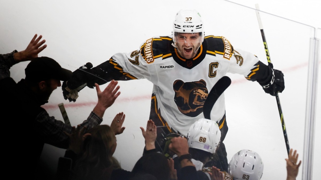 Patrice Bergeron gets a standing ovation in Quebec as he says