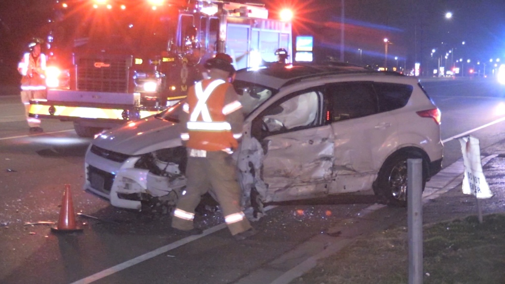 Non-life threatening injuries following south London, Ont. car crash, roads reopened