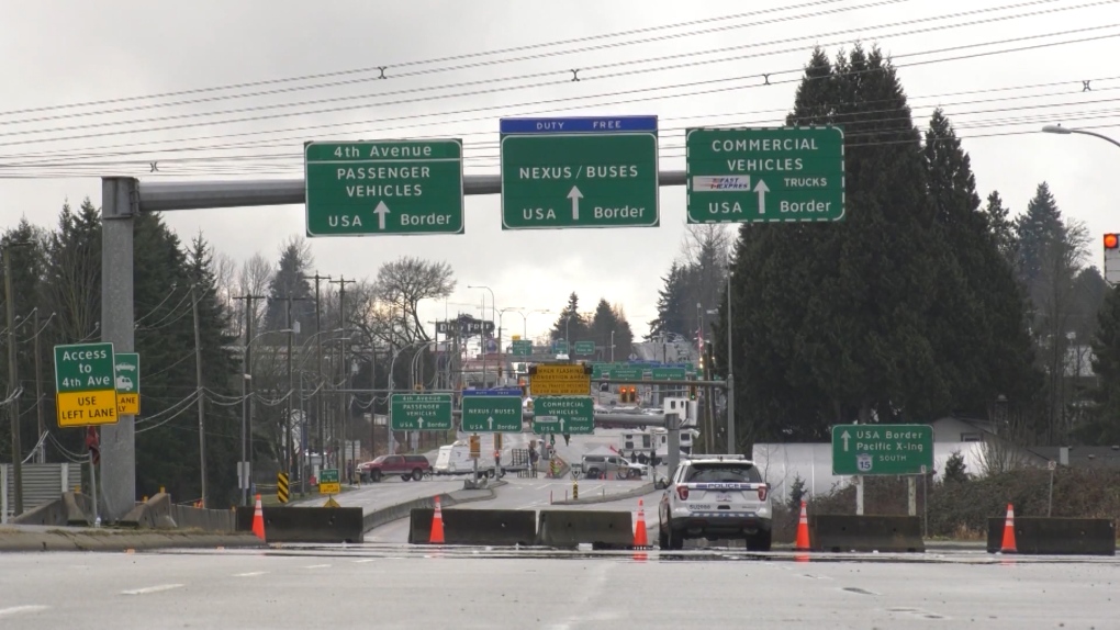 Service resumes at B.C. border crossing, protesters cleared from nearby roads