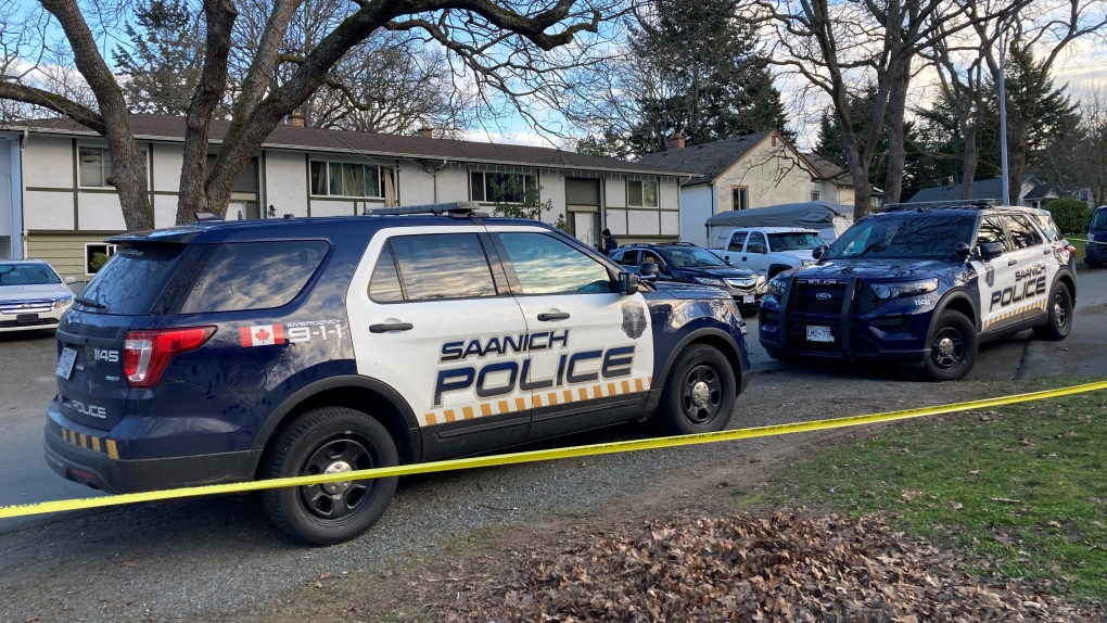 IIO investigating after man dies during police incident in Saanich, B.C.