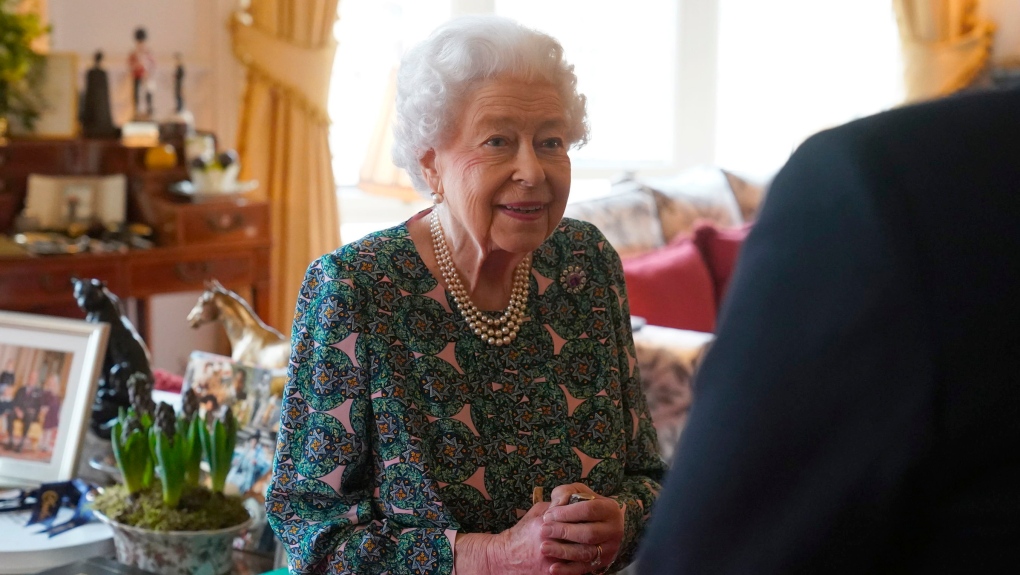 Ratu melewatkan pembukaan Parlemen Inggris