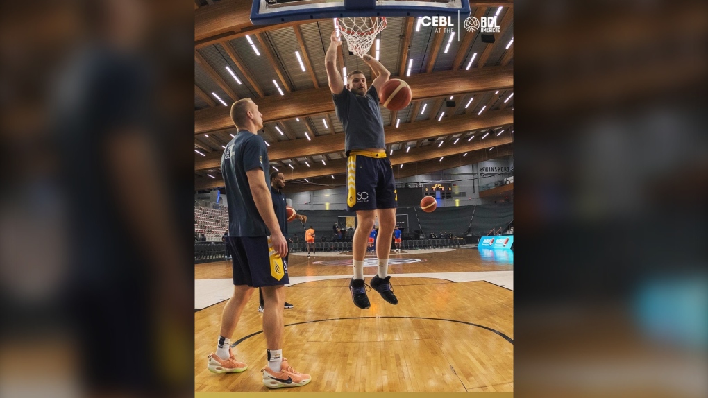Baker has 18 points, 17 rebounds to lead Edmonton Stingers over Cangrejeros