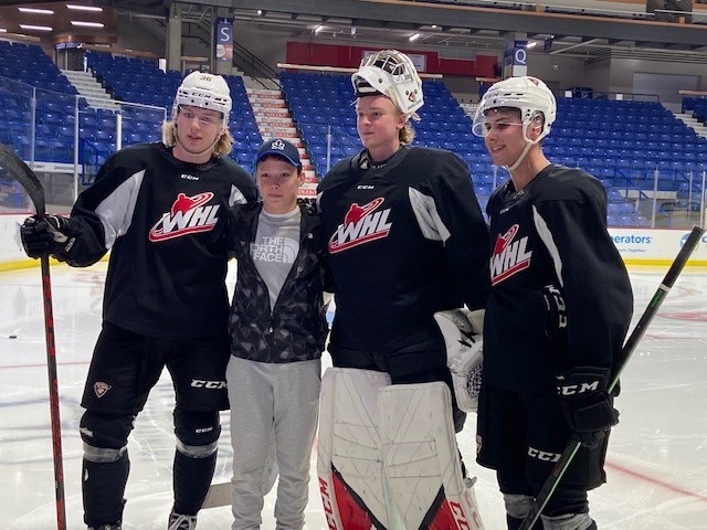 Teen hockey player who fled Ukraine getting VIP treatment from Vancouver Giants