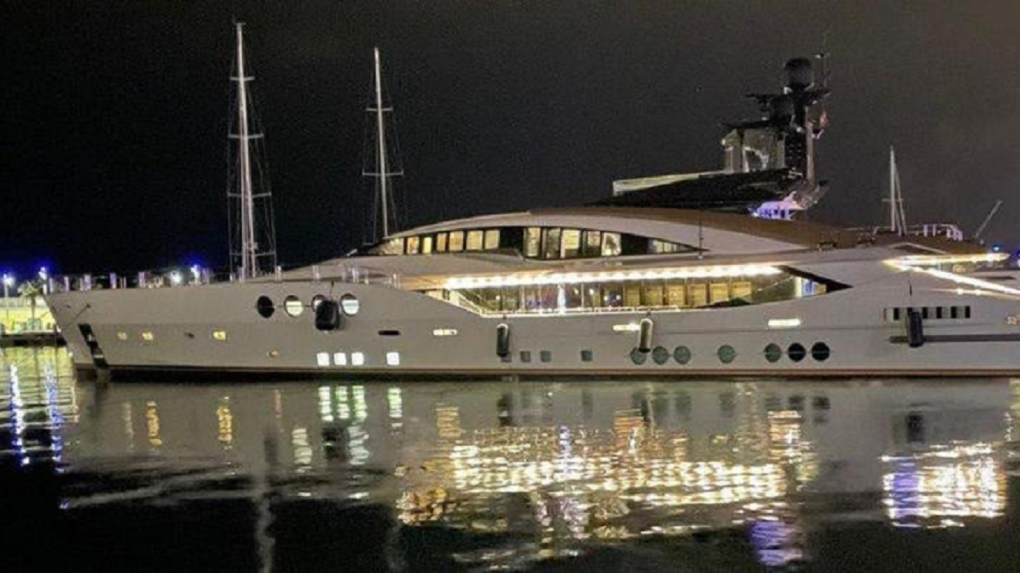 oligarchen yacht sardinien