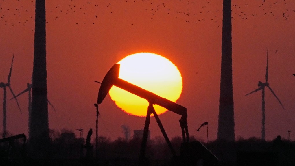 India akan mengimpor lebih banyak minyak dari AS di tengah kritik Rusia