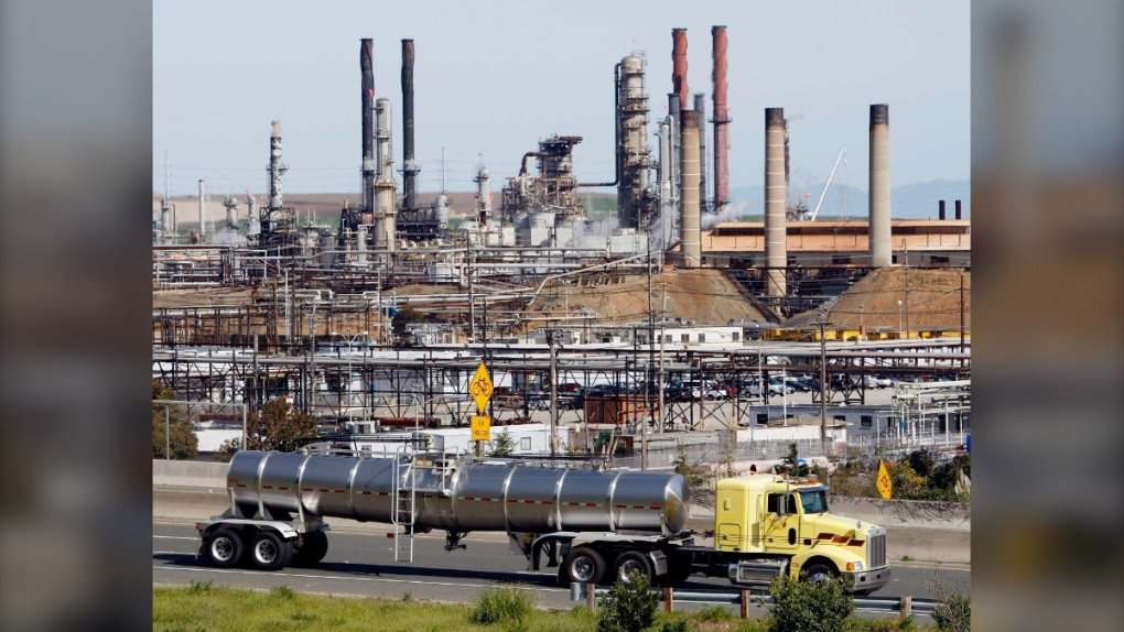 Pekerja serikat kilang Chevron bersiap untuk mogok