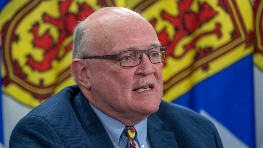 RUU Nova Scotia melindungi pejabat kesehatan senior dari pelecehan