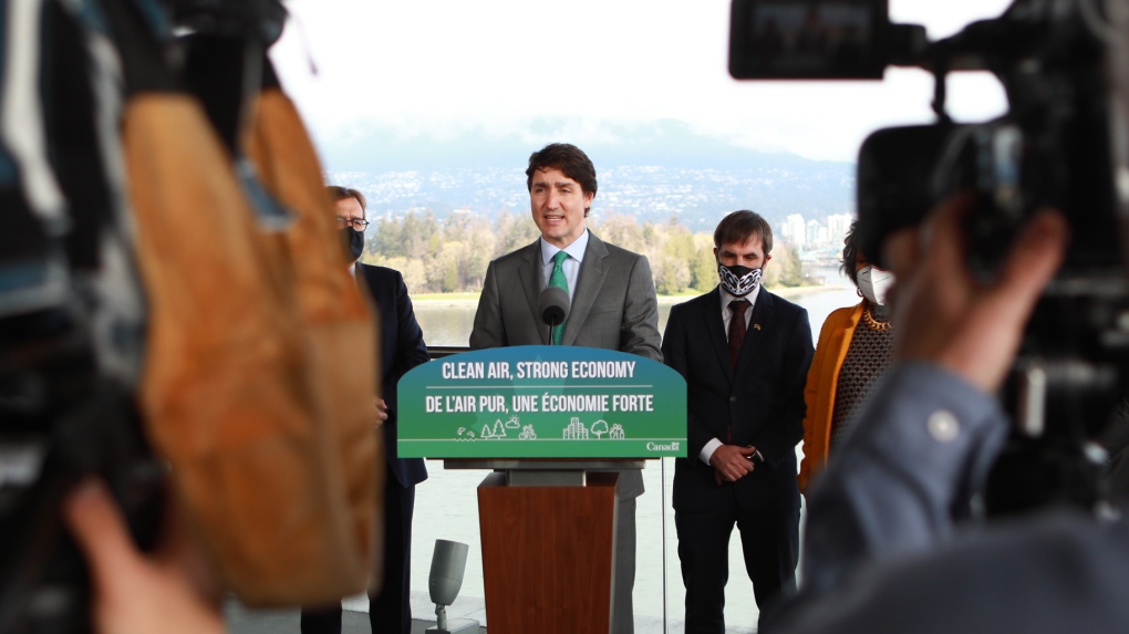 Industri minyak Kanada berselisih dengan Trudeau terkait rencana iklim 2030 yang baru