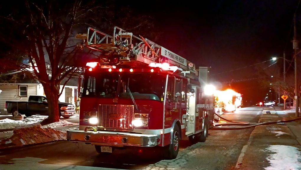 Family escapes overnight house fire in St. Thomas, Ont.
