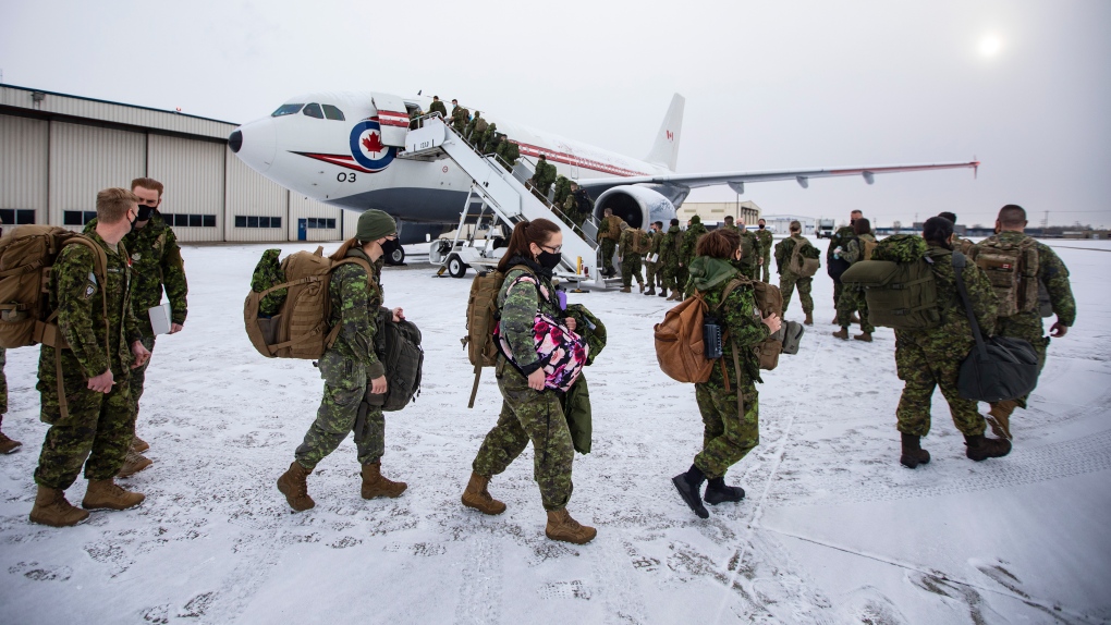 Nouvelles de l’Ukraine : Départ des soldats canadiens pour la Pologne