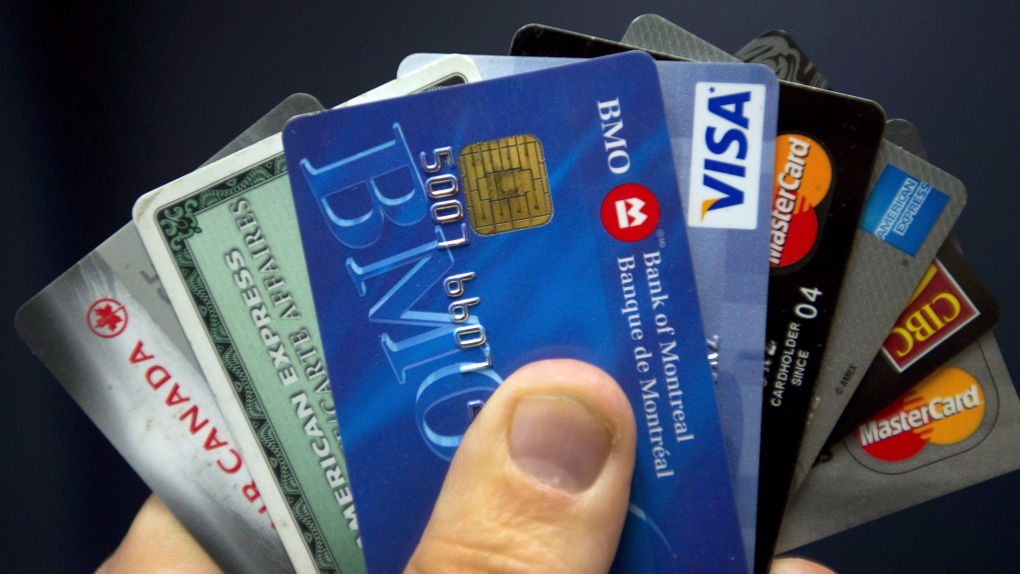 캐나다 은행 금리 인상은 신용카드 금리에 영향을 미칠 것으로 예상되지 않는다고 전문가들은 말해