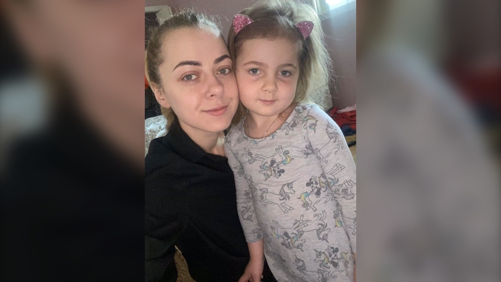 Ukrainian mother and child flee to London, Ont. as husband fights on
