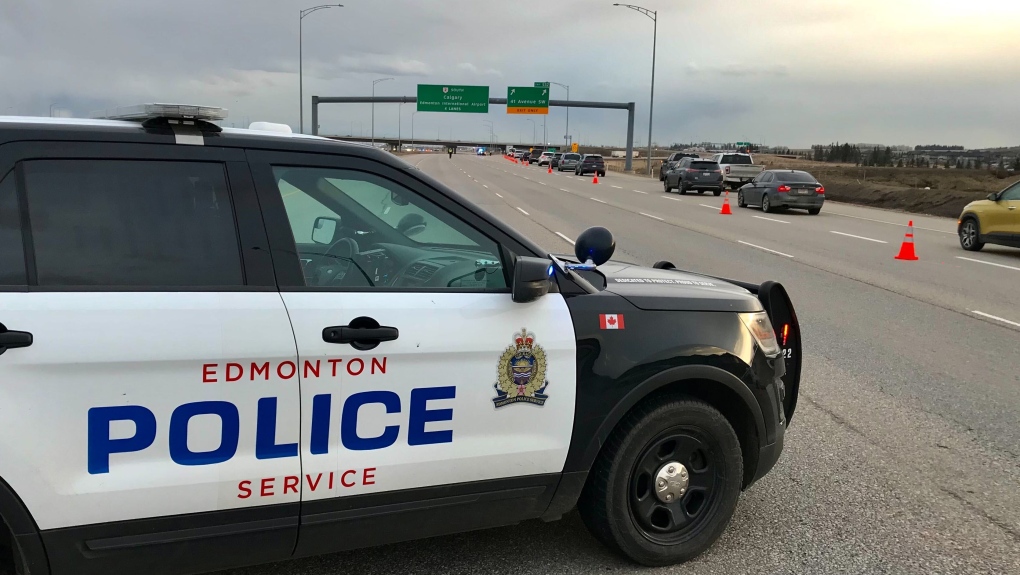 2 dead, 1 injured in south Edmonton single-vehicle crash