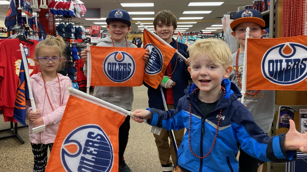 Play La Bamba, baby': Edmonton erupts as Oilers return to final four