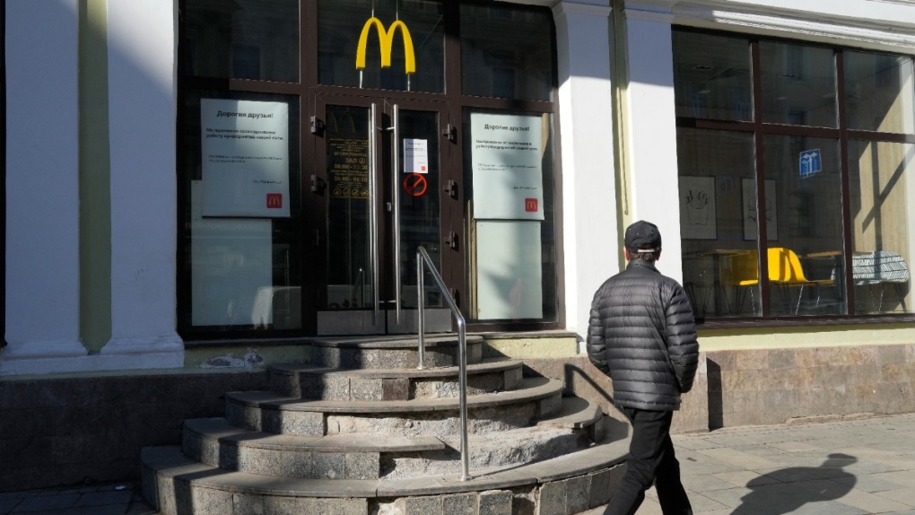 Guerra de Ucrania: McDonald’s vende su negocio en Rusia