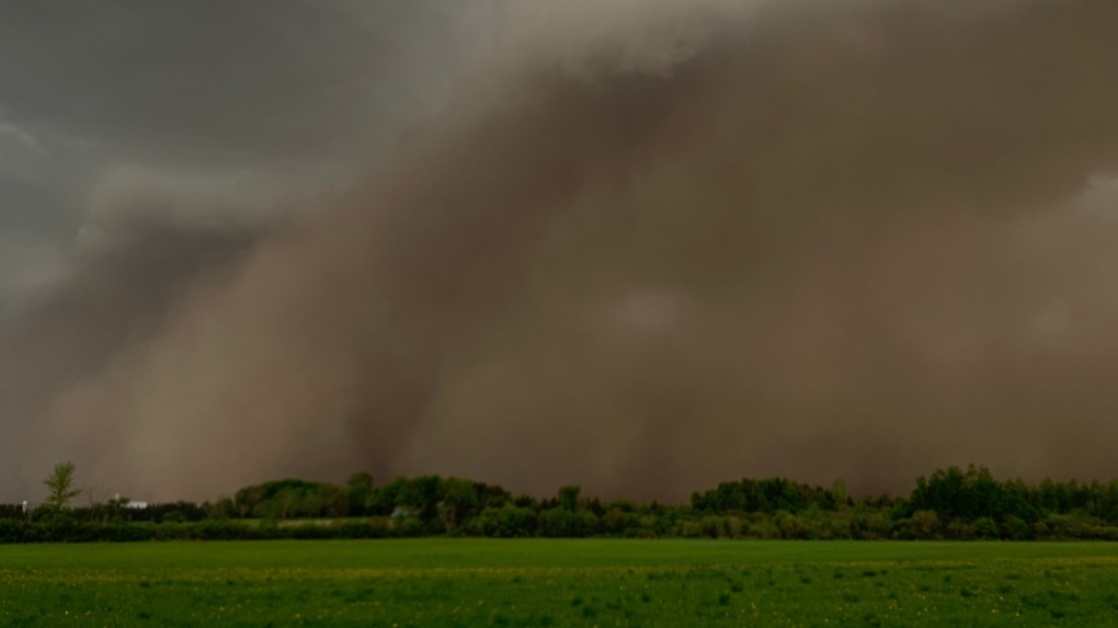 Tornados possible in several areas of Quebec, severe thunderstorms elsewhere